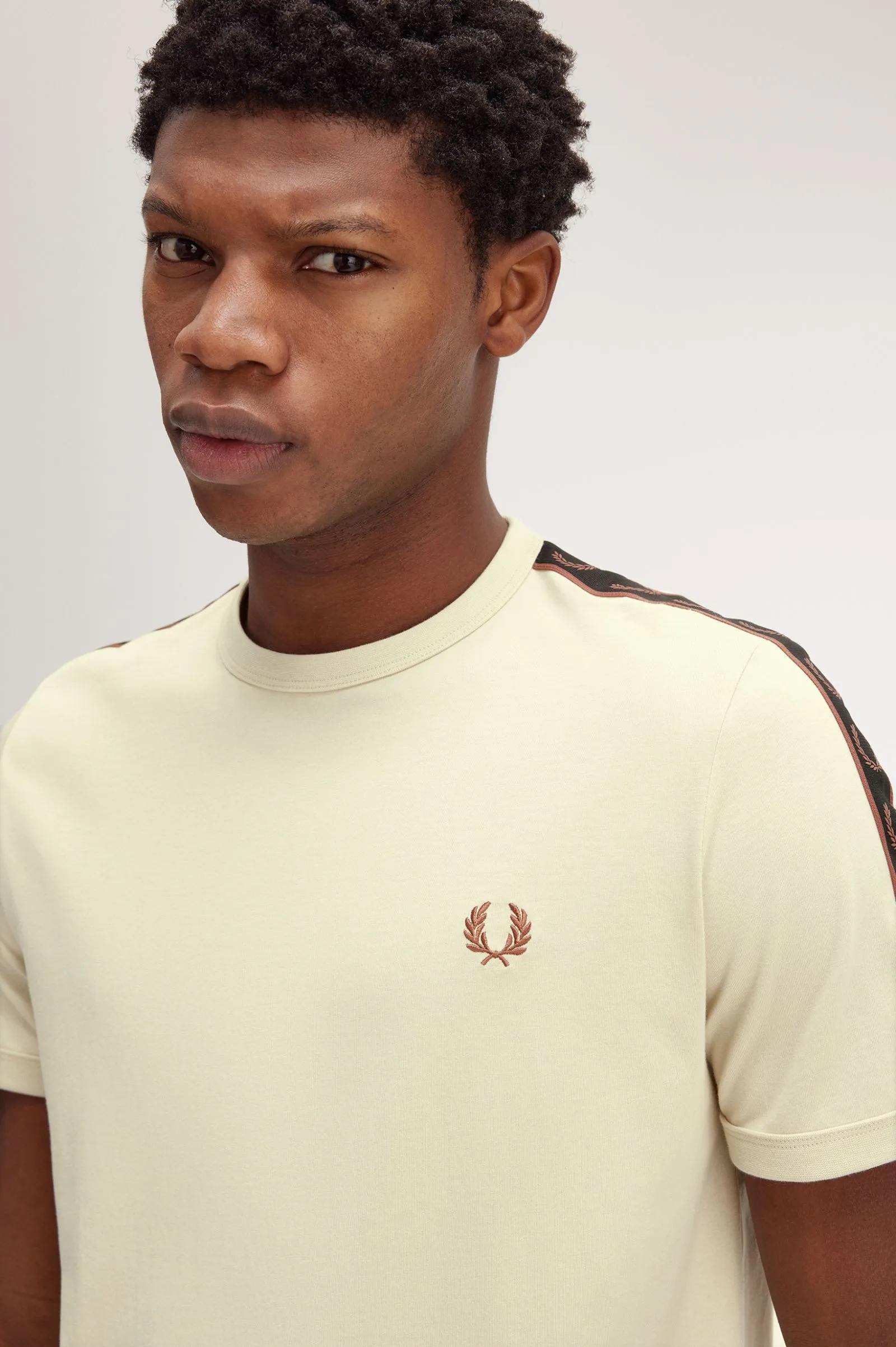 Camiseta Ringer con cinta en contraste